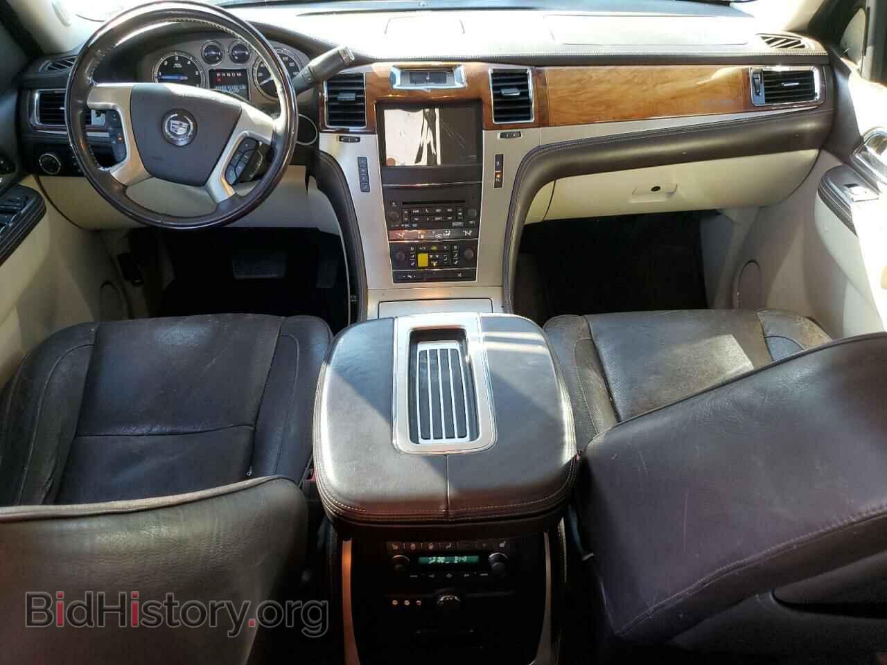 2011 CADILLAC ESCALADE - VIN: 1GYS4DEF5BR398235 - Фото 8