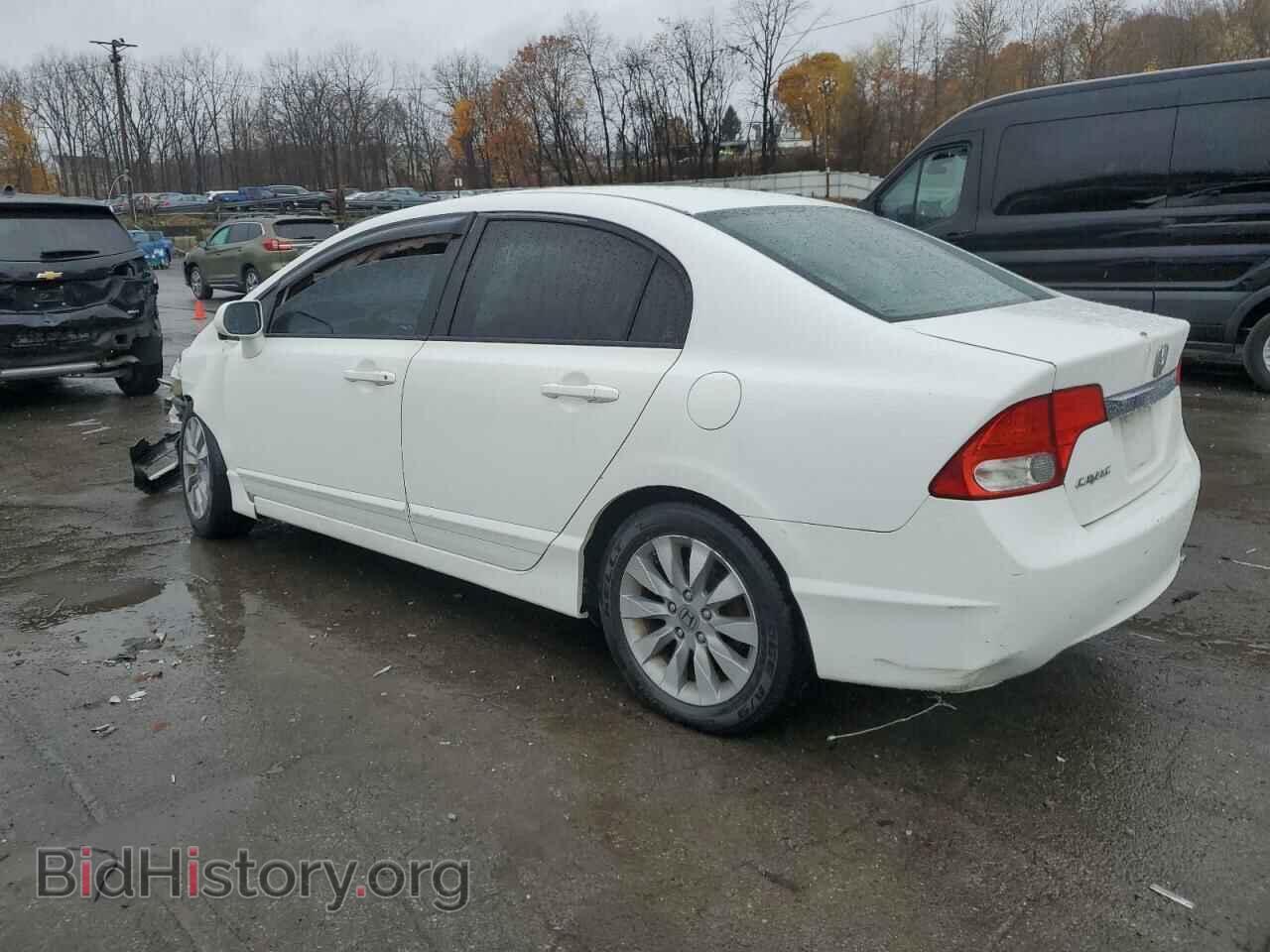 2011 HONDA CIVIC - VIN: 2HGFA1F82BH525751 - Фото 2