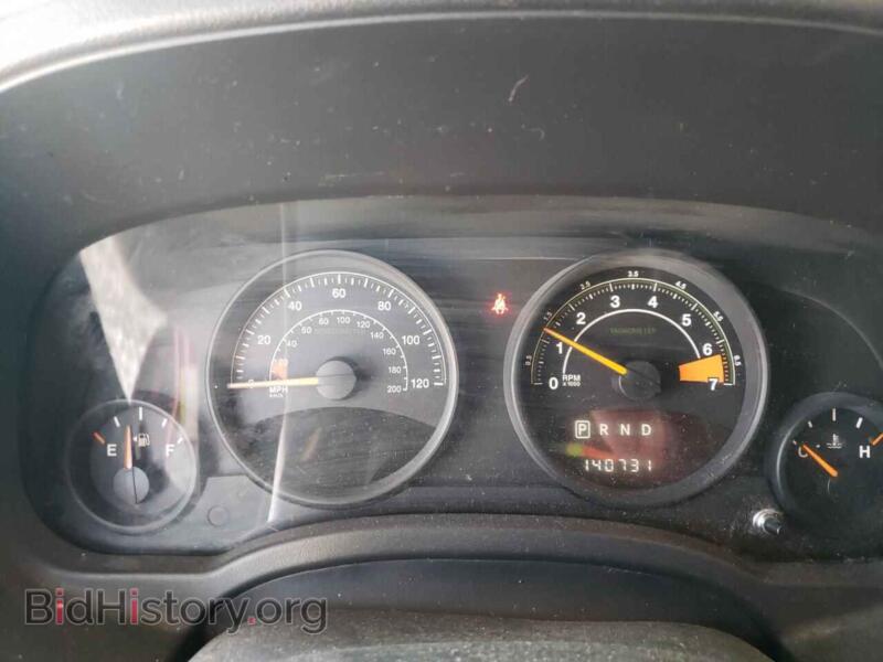 2014 Jeep COMPASS (VIN 1C4NJCBB7ED504385) — photo 9 of 13