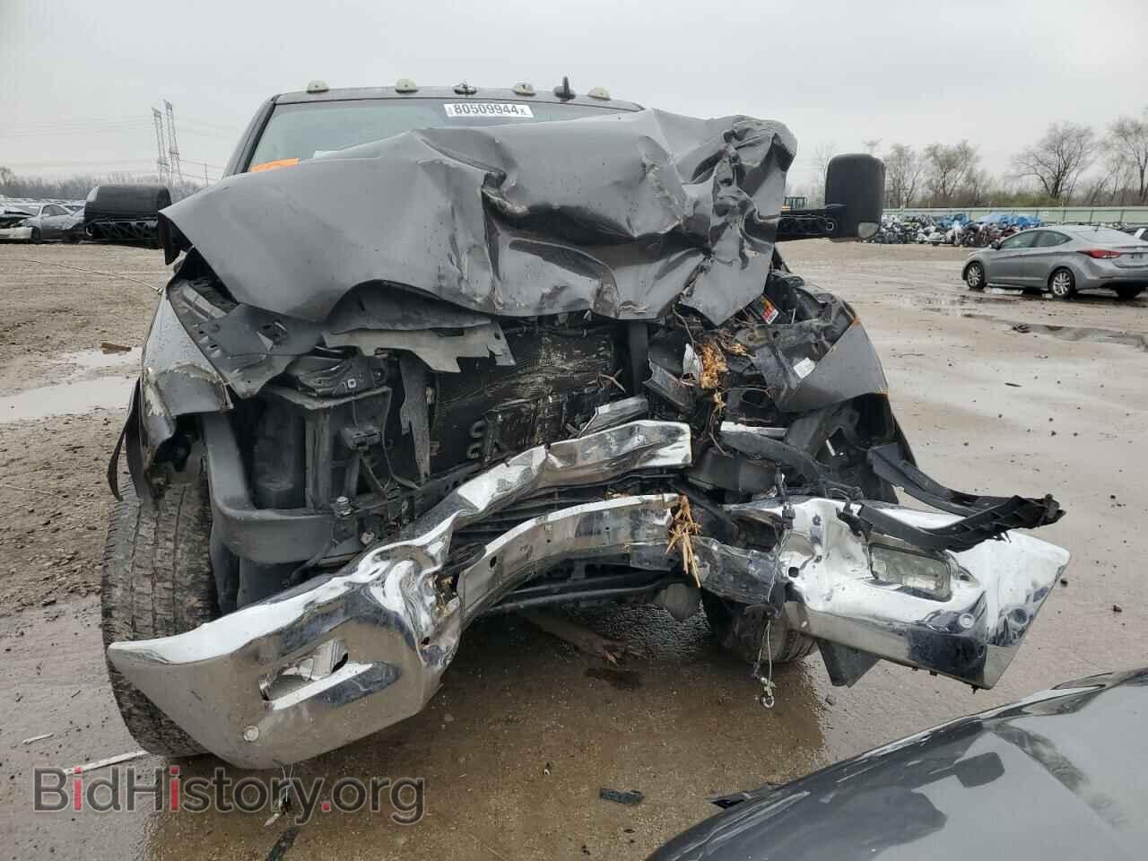 2017 RAM All Models - VIN: 3C6UR5DJXHG657247 - Photo 5