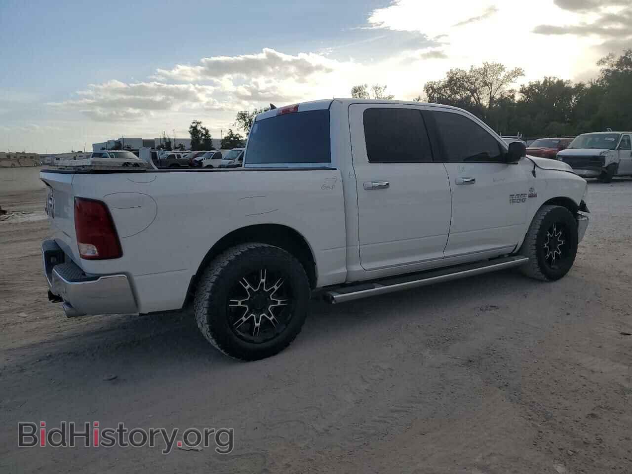 2016 RAM 1500 - VIN: 1C6RR6LT7GS216049 - Фото 3