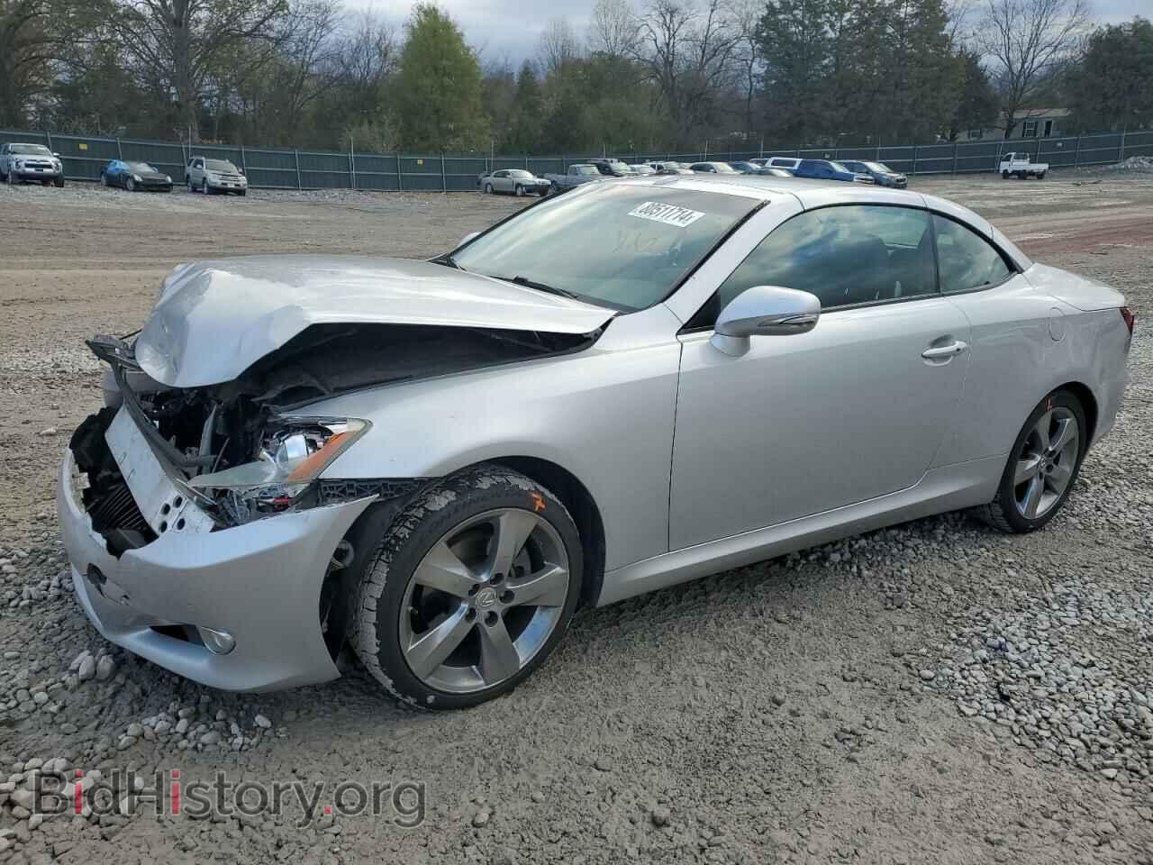 Photo JTHFF2C2XA2501113 - LEXUS IS 2010
