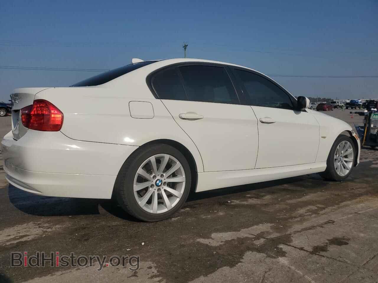2011 BMW 3 SERIES - VIN: WBAPH7C56BE677550 - Фото 3