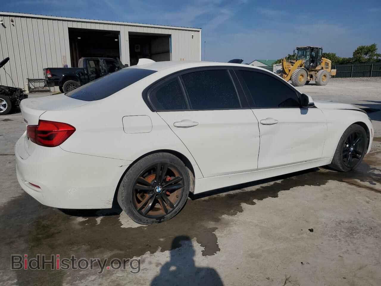 2018 BMW 3 SERIES - VIN: WBA8A9C52JAD26891 - Фото 3