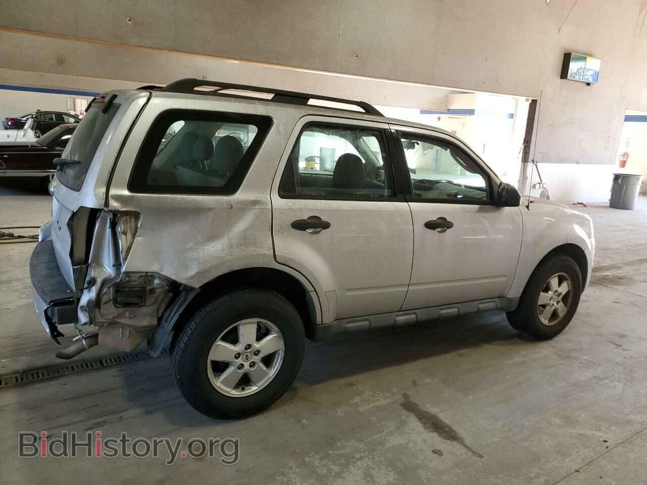 2010 FORD ESCAPE - VIN: 1FMCU9C78AKA44179 - Фото 3