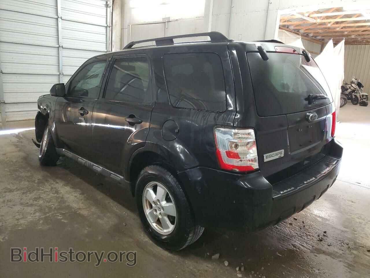 2011 FORD ESCAPE - VIN: 1FMCU0D71BKA13738 - Фото 2