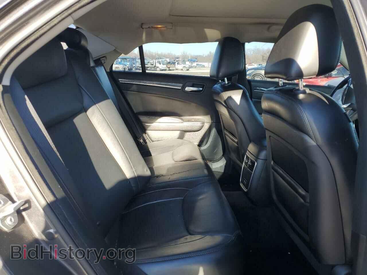 2016 CHRYSLER 300 - VIN: 2C3CCARG5GH358523 - Фото 10