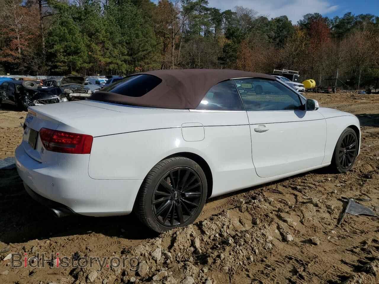 2011 AUDI A5 - VIN: WAULFAFH7BN002829 - Photo 3