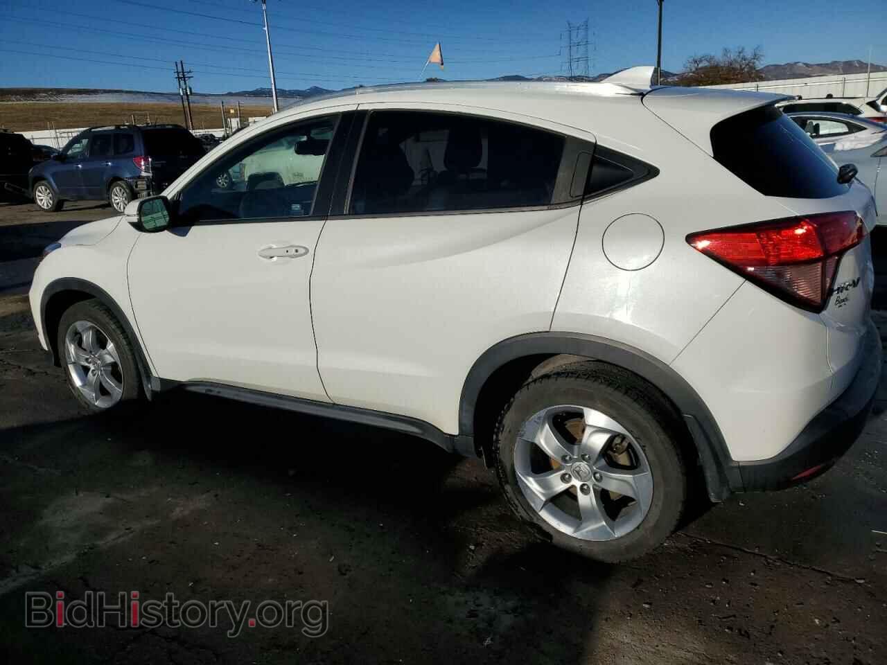 2017 HONDA HR-V - VIN: 3CZRU6H79HM720447 - Фото 2