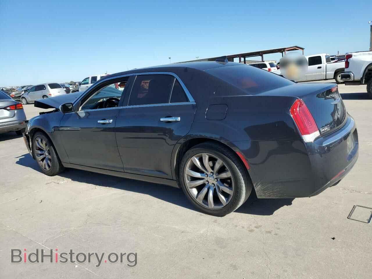 2019 CHRYSLER 300 - VIN: 2C3CCAEG7KH687223 - Фото 2