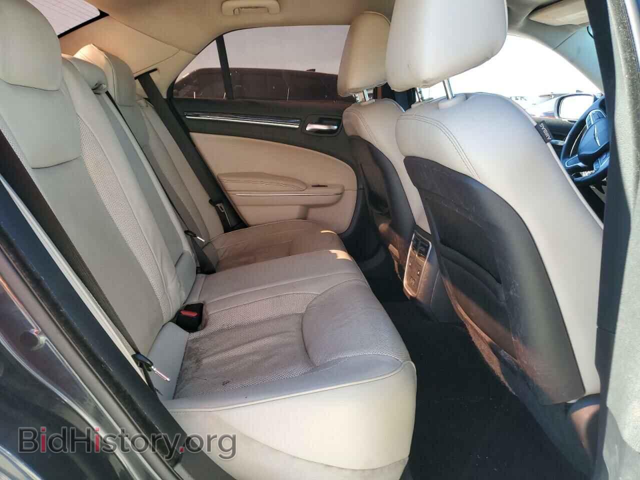 2019 CHRYSLER 300 - VIN: 2C3CCAEG7KH687223 - Фото 10