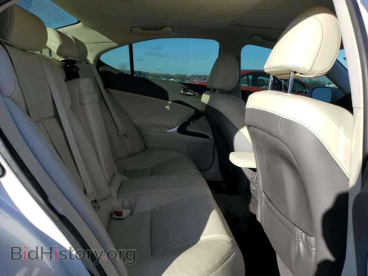 2011 LEXUS IS - VIN: JTHCF5C28B5049733 - Photo 10