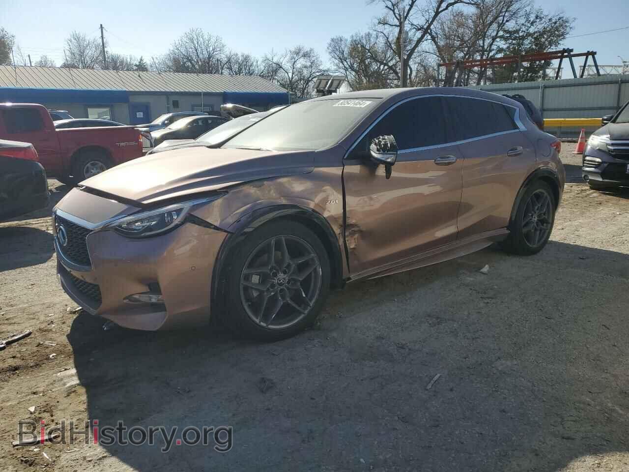 Фотография SJKCH5CP7HA033432 - INFINITI QX30 2017