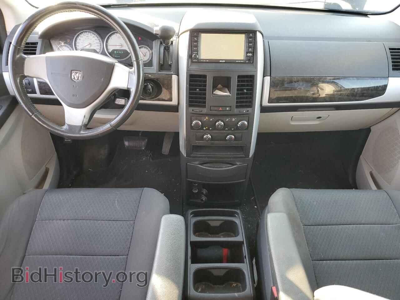 2010 DODGE CARAVAN - VIN: 2D4RN6DX5AR462681 - Photo 8