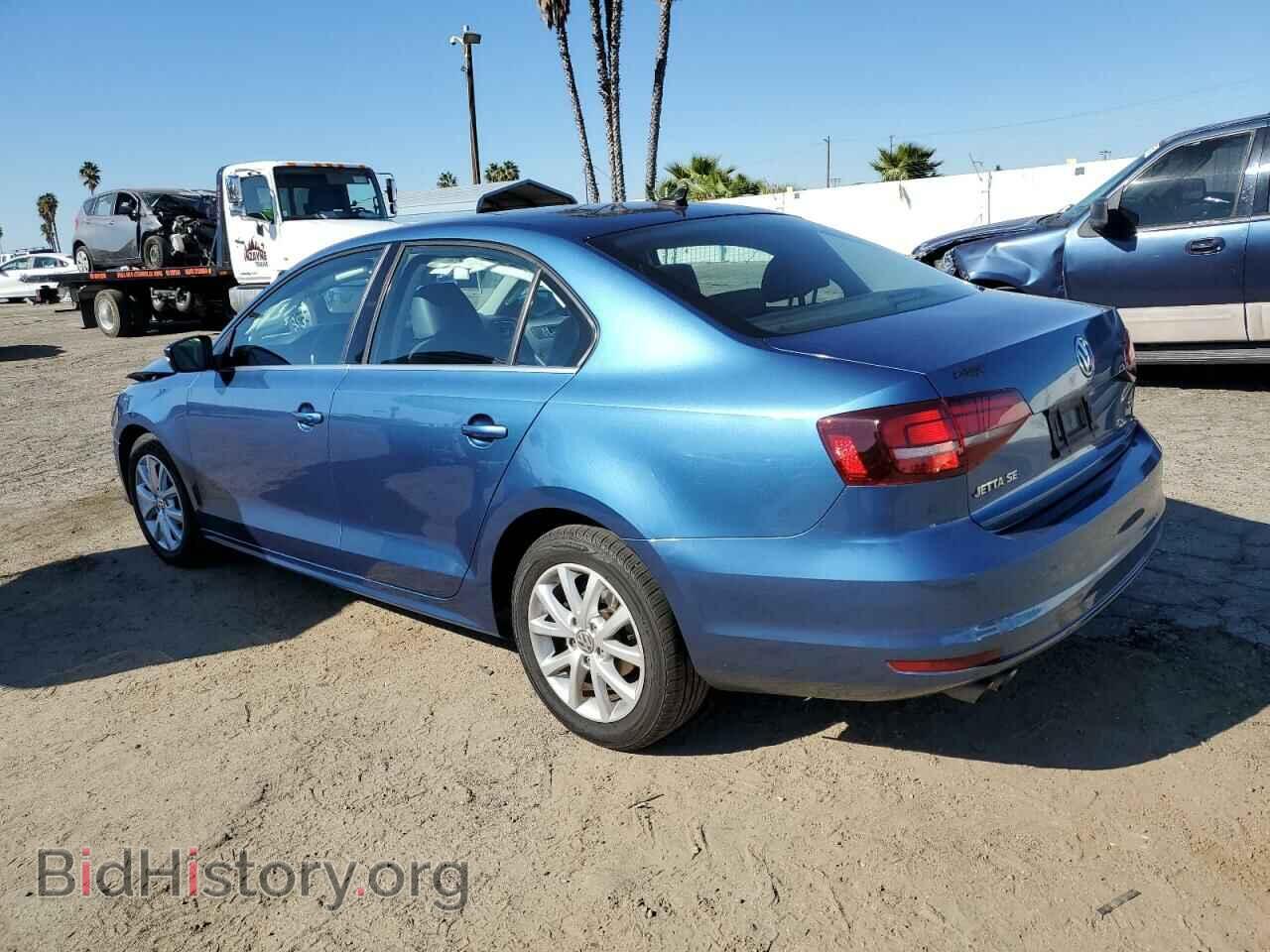 2017 VOLKSWAGEN JETTA - VIN: 3VWDB7AJ0HM308075 - Фото 2