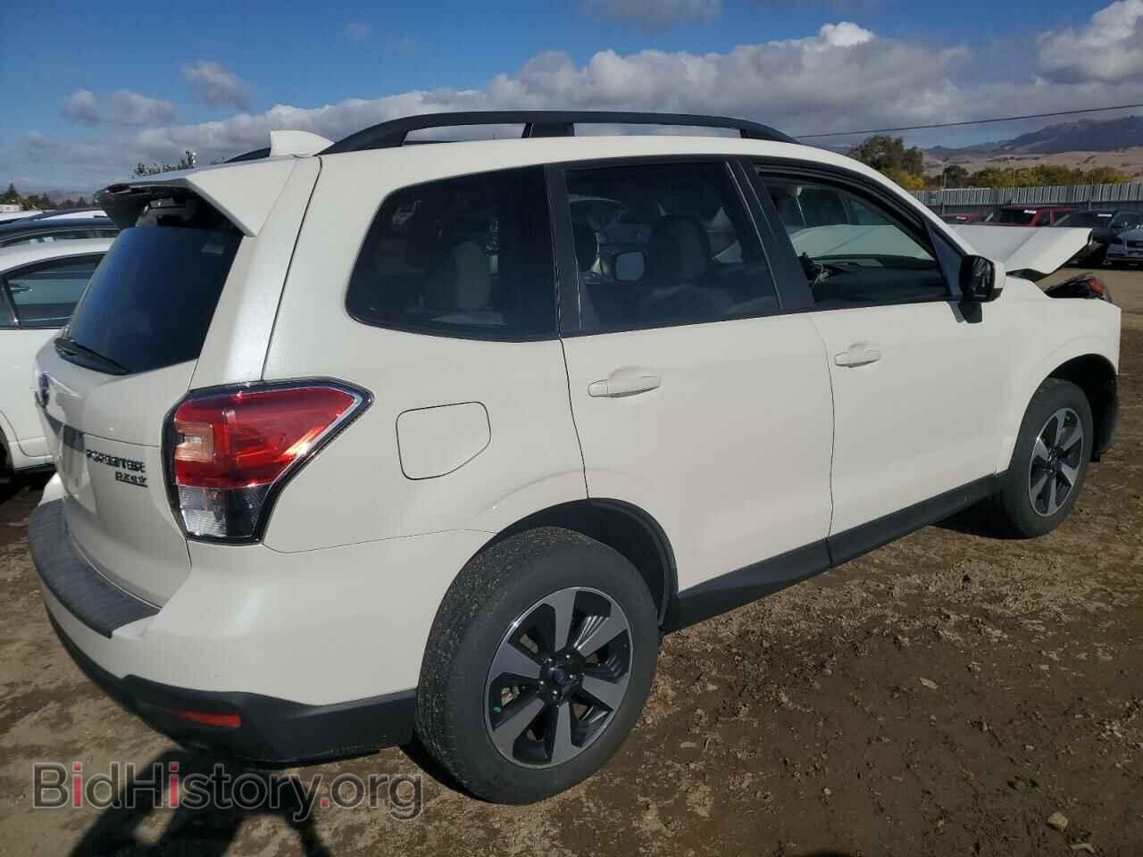 2017 SUBARU FORESTER - VIN: JF2SJAGC6HH512176 - Фото 3