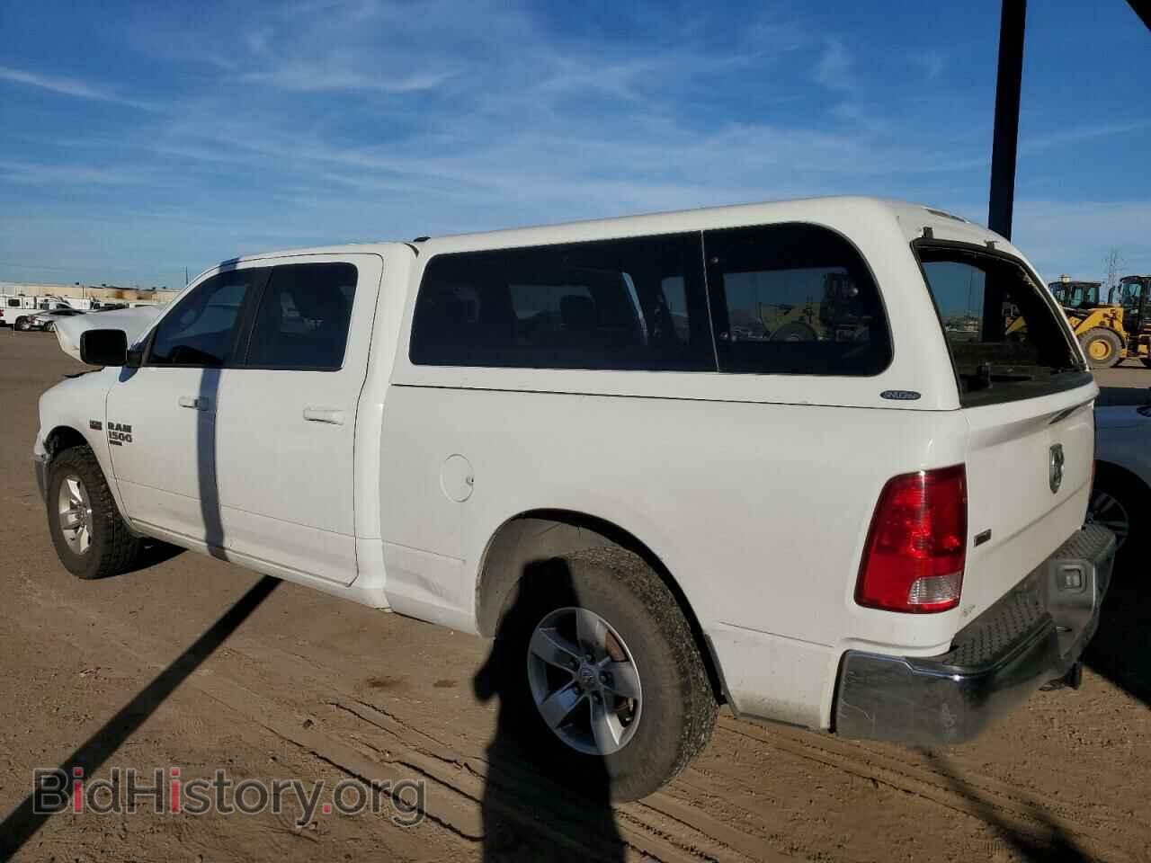 2019 RAM 1500 - VIN: 1C6RR6TT3KS733017 - Фото 2