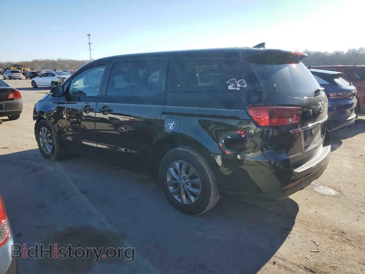 2019 KIA All Models - VIN: KNDMB5C10K6528358 - Фото 2