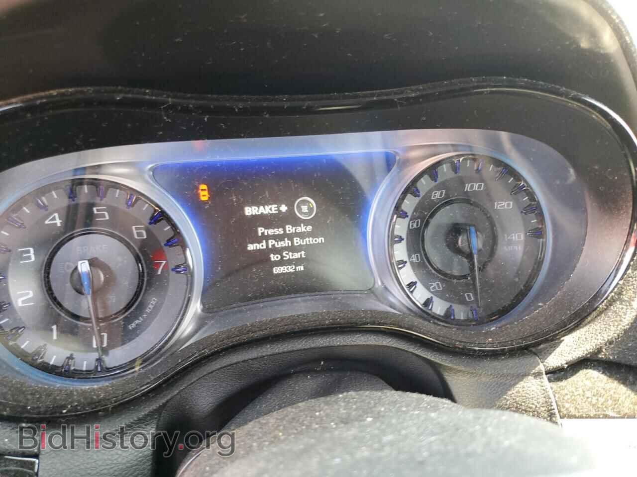 2017 CHRYSLER 300 - VIN: 2C3CCAGGXHH542490 - Фото 9