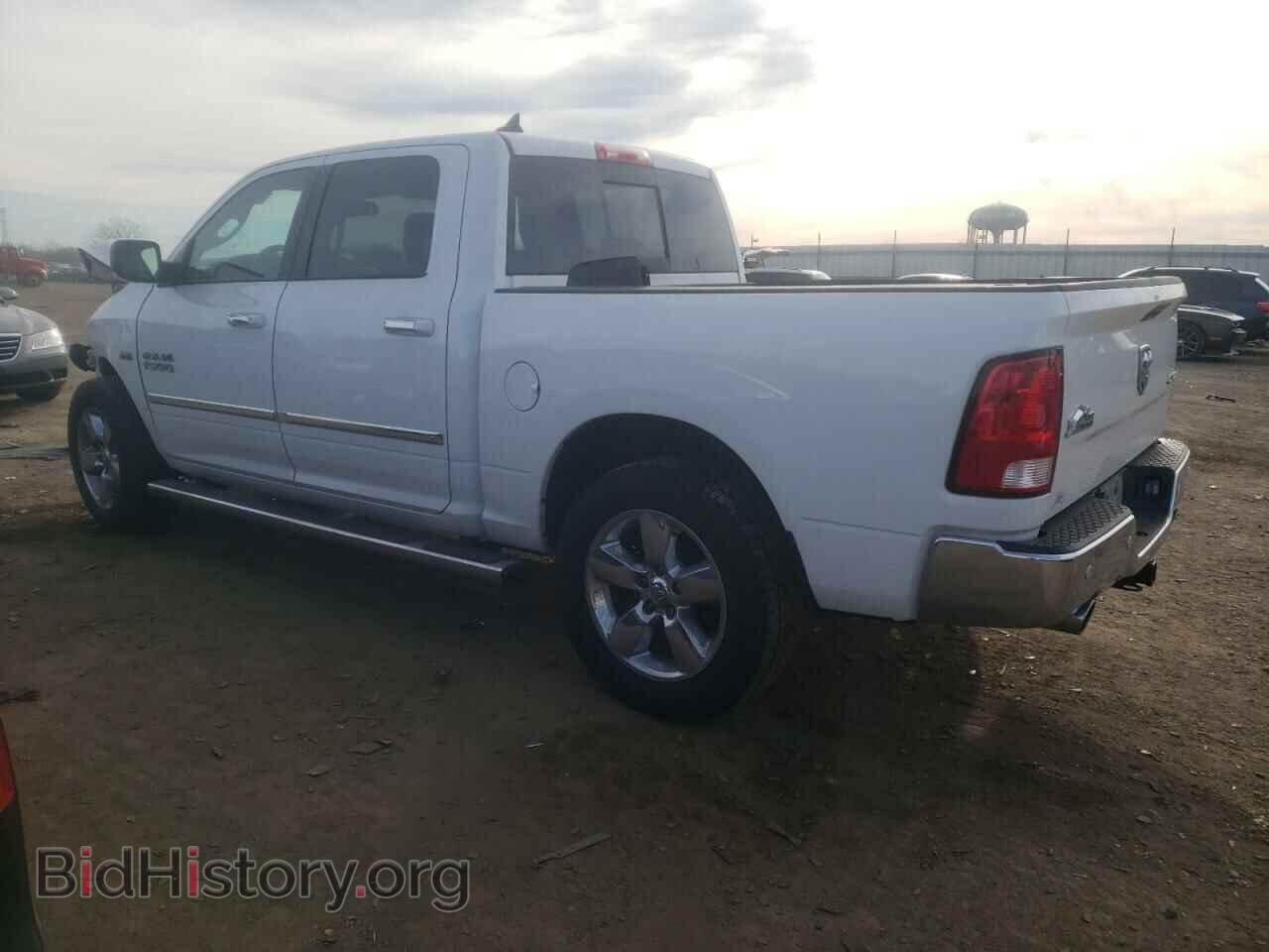 2016 RAM 1500 - VIN: 1C6RR7LT1GS105602 - Фото 2