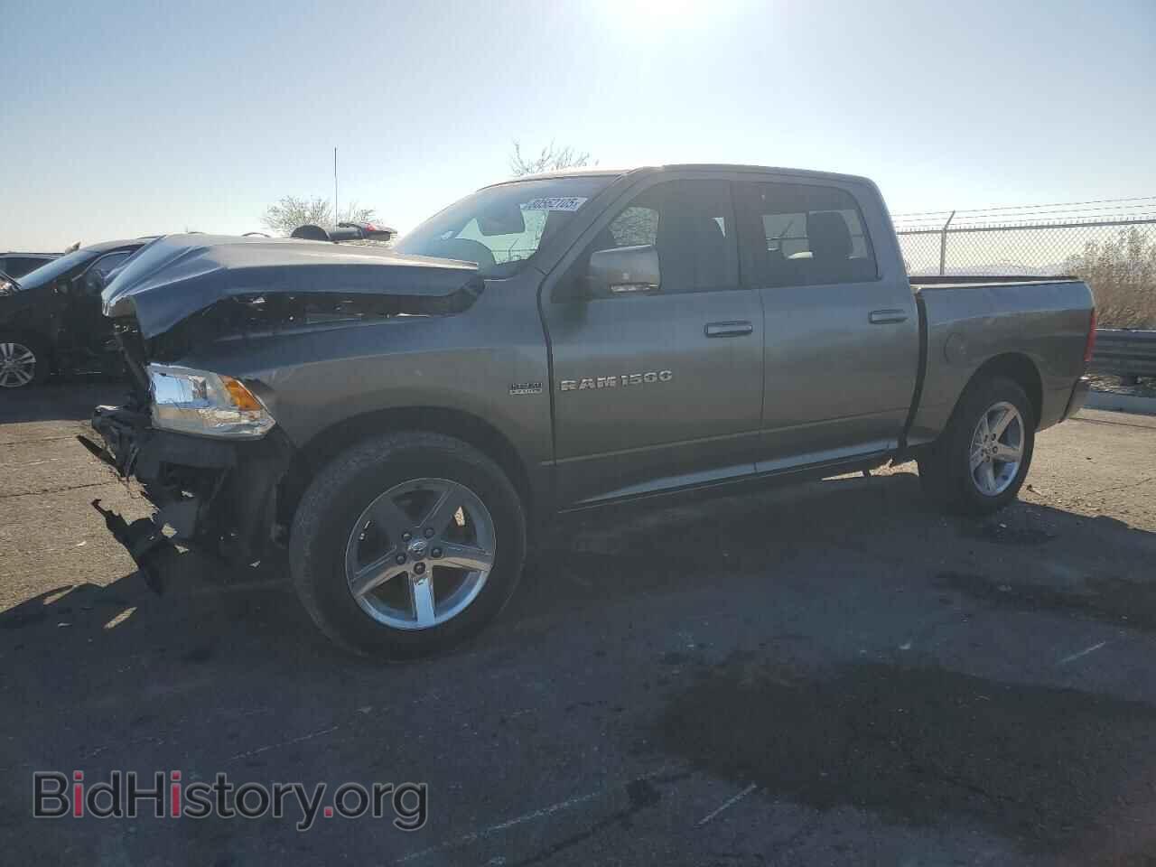 Photo 1D7RB1CT0BS550857 - DODGE All Models 2011