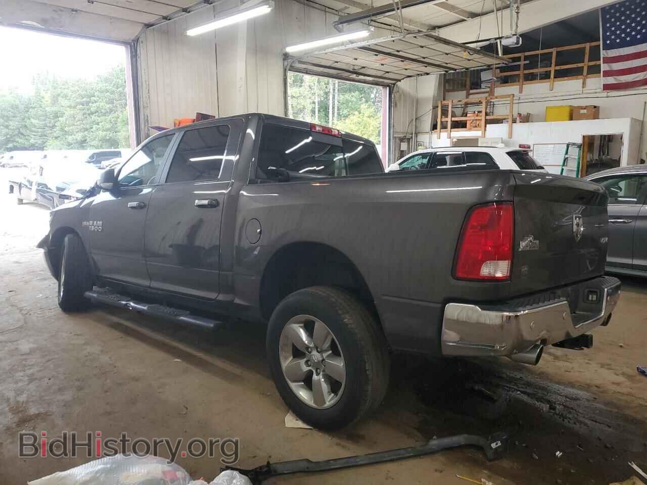 2017 RAM 1500 - VIN: 3C6RR7LTXHG564703 - Фото 2