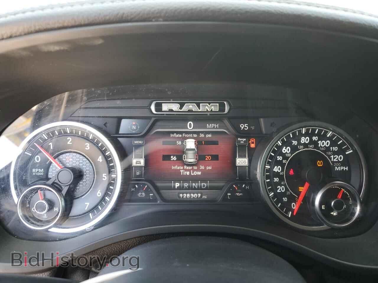 2019 RAM 1500 - VIN: 1C6SRFJT5KN517849 - Фото 9