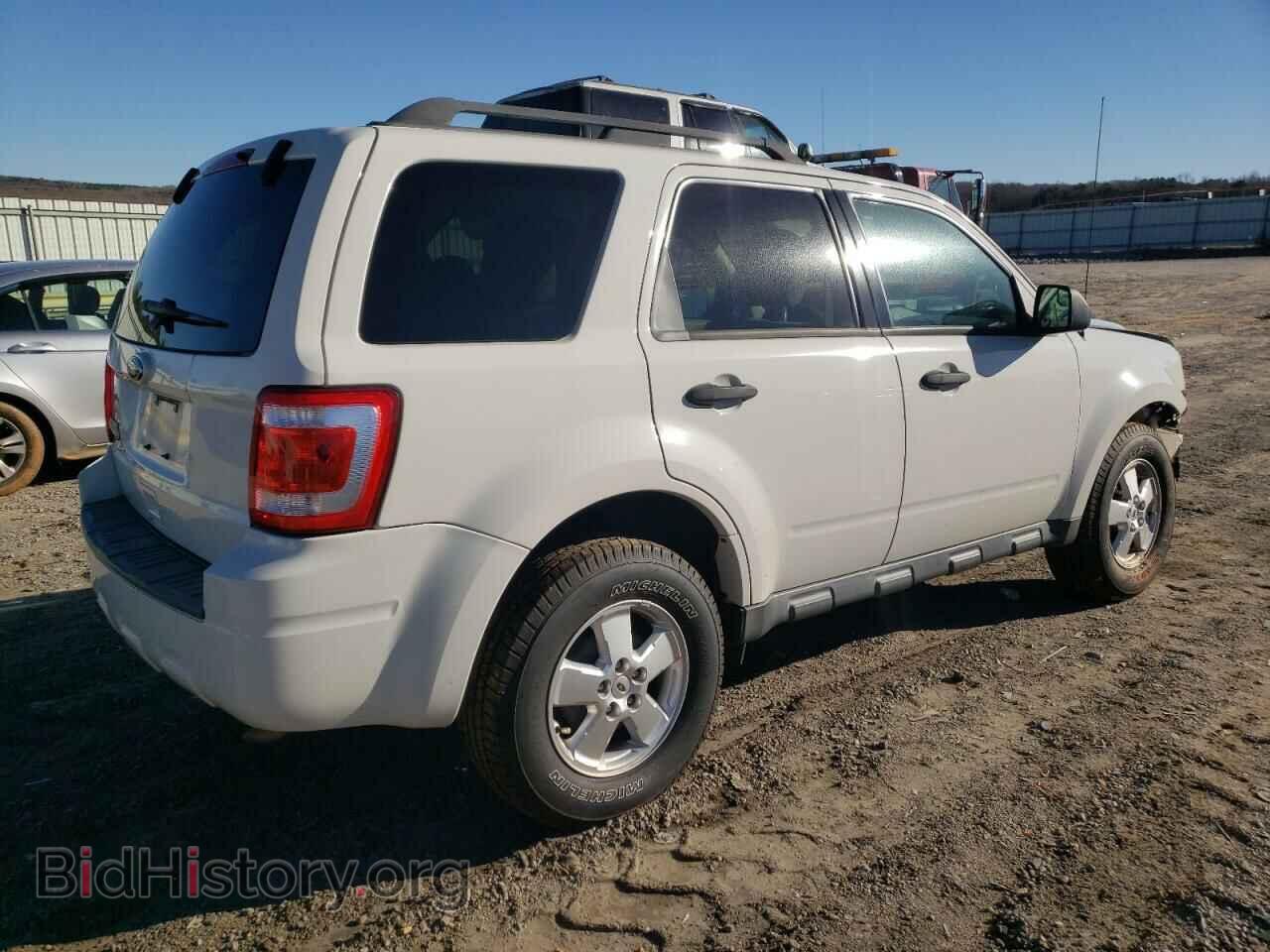 2011 FORD ESCAPE - VIN: 1FMCU9D74BKA37424 - Фото 3