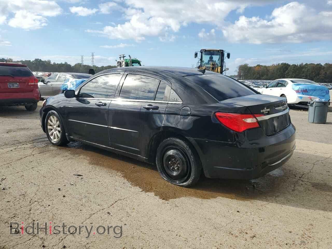 2012 CHRYSLER 200 - VIN: 1C3CCBBB8CN113138 - Фото 2