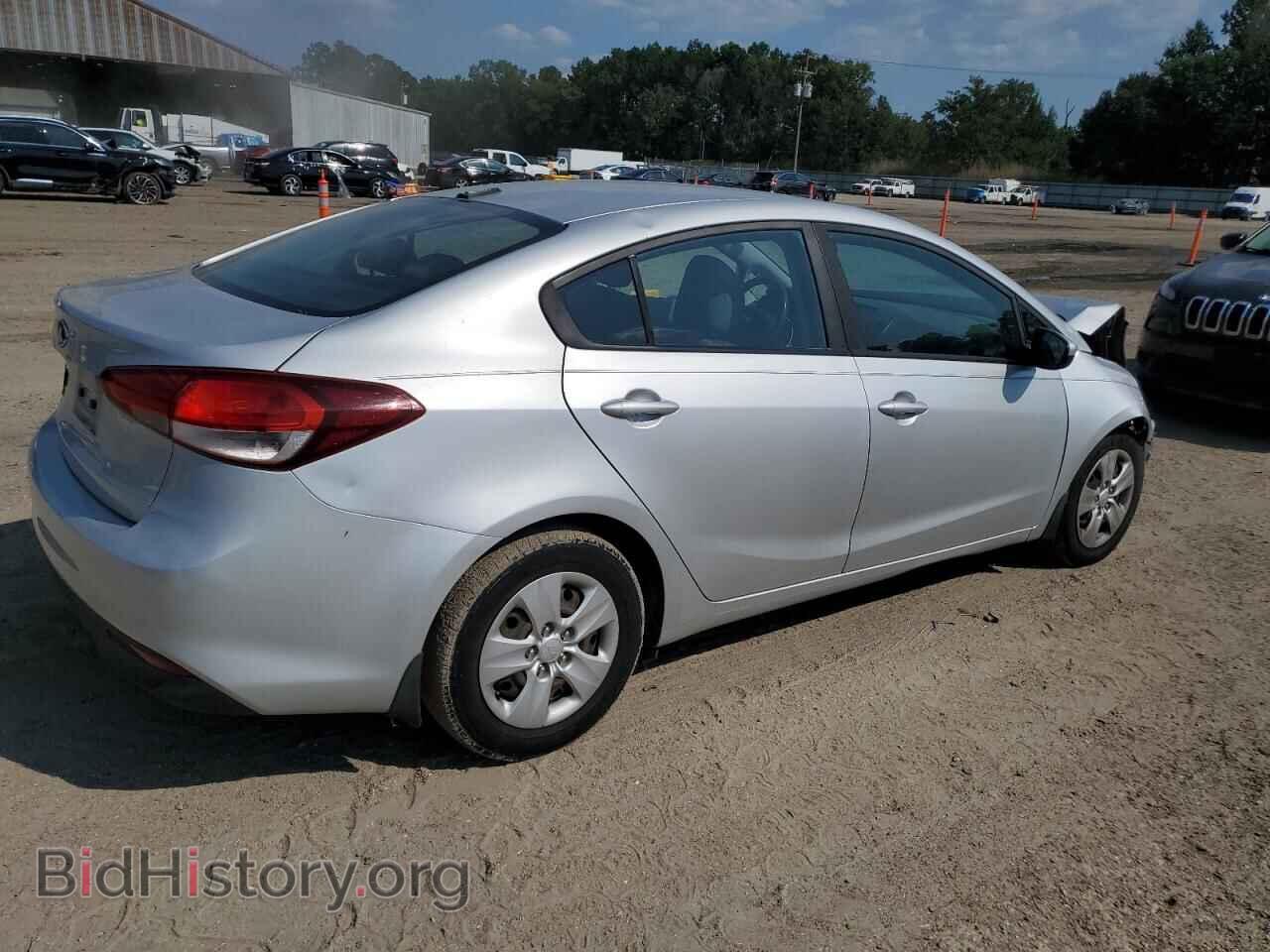 2017 KIA FORTE - VIN: 3KPFK4A76HE042957 - Фото 3