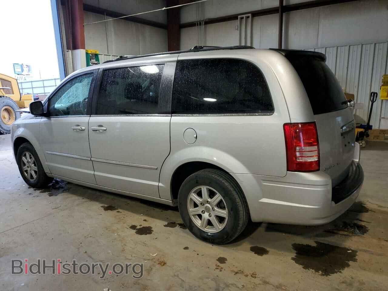 2010 CHRYSLER MINIVAN - VIN: 2A4RR5D17AR337649 - Фото 2