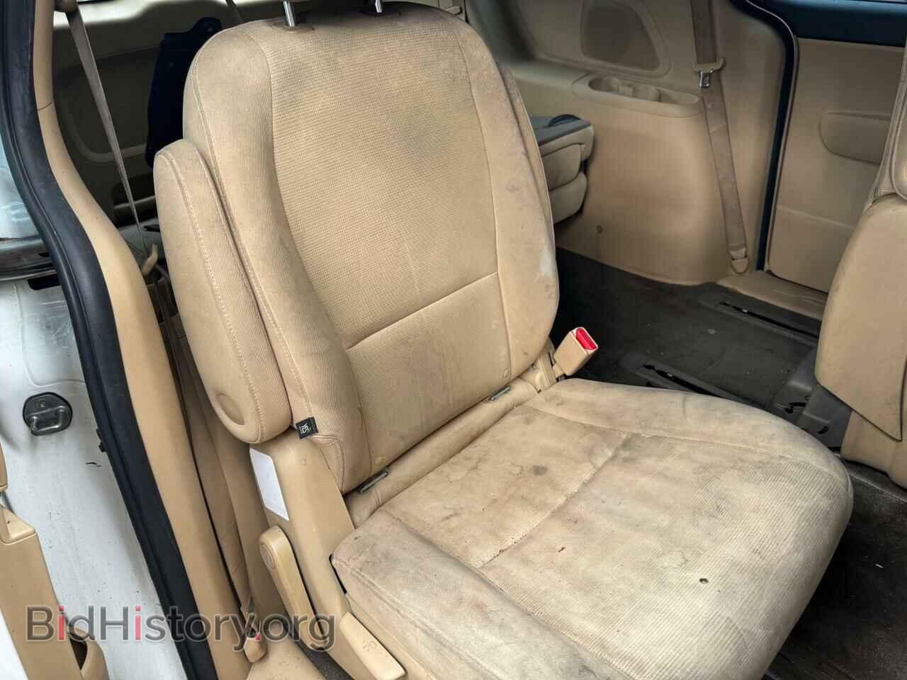 2015 KIA All Models - VIN: KNDMB5C19F6066274 - Фото 6