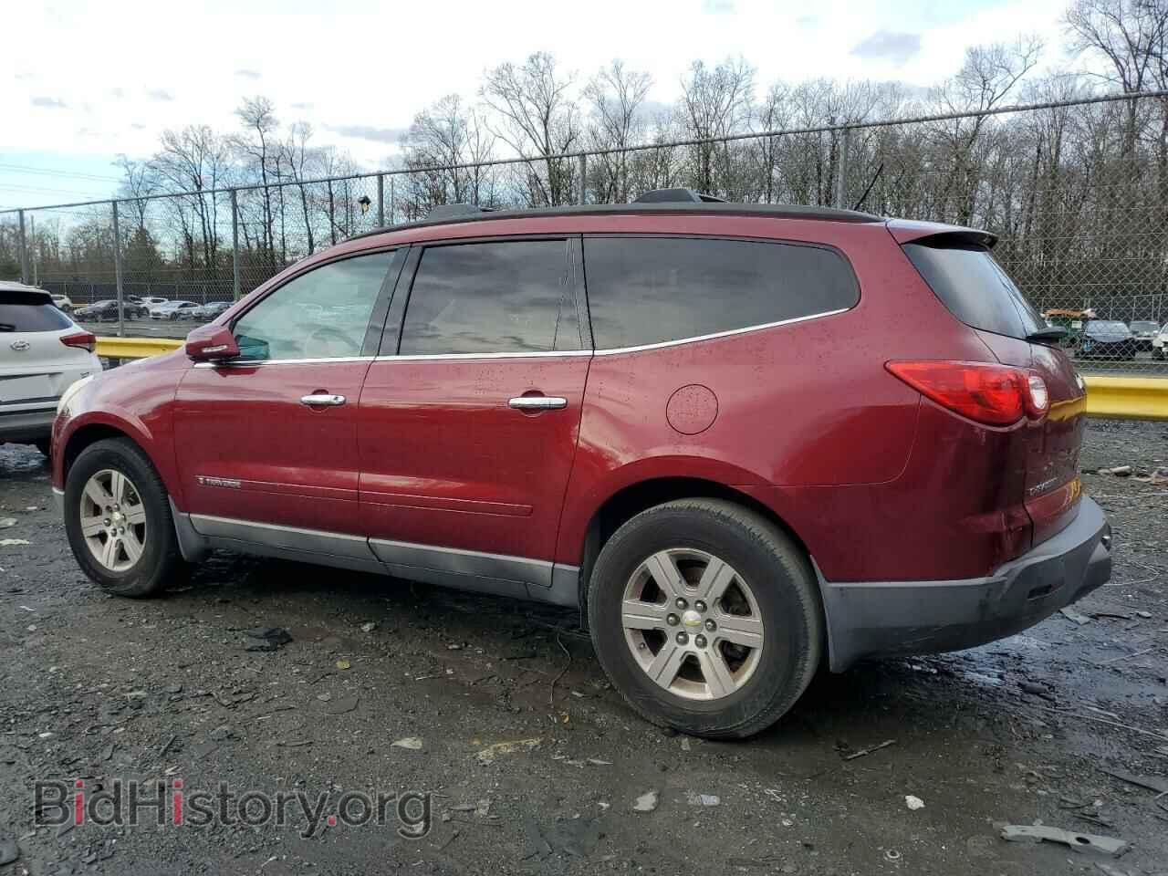 2009 CHEVROLET TRAVERSE - VIN: 1GNER23D09S172060 - Фото 2