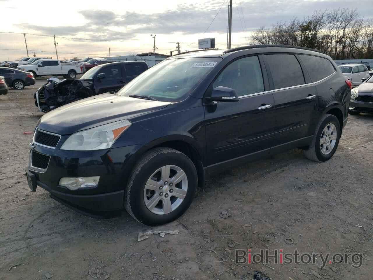 Photo 1GNKRJED4BJ123658 - CHEVROLET TRAVERSE 2011