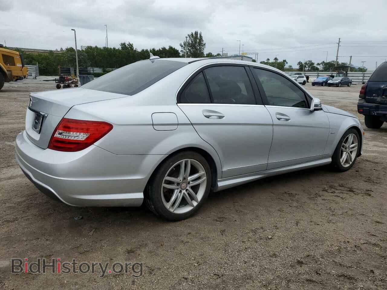 2012 MERCEDES-BENZ C-CLASS - VIN: WDDGF4HB3CA629377 - Фото 3