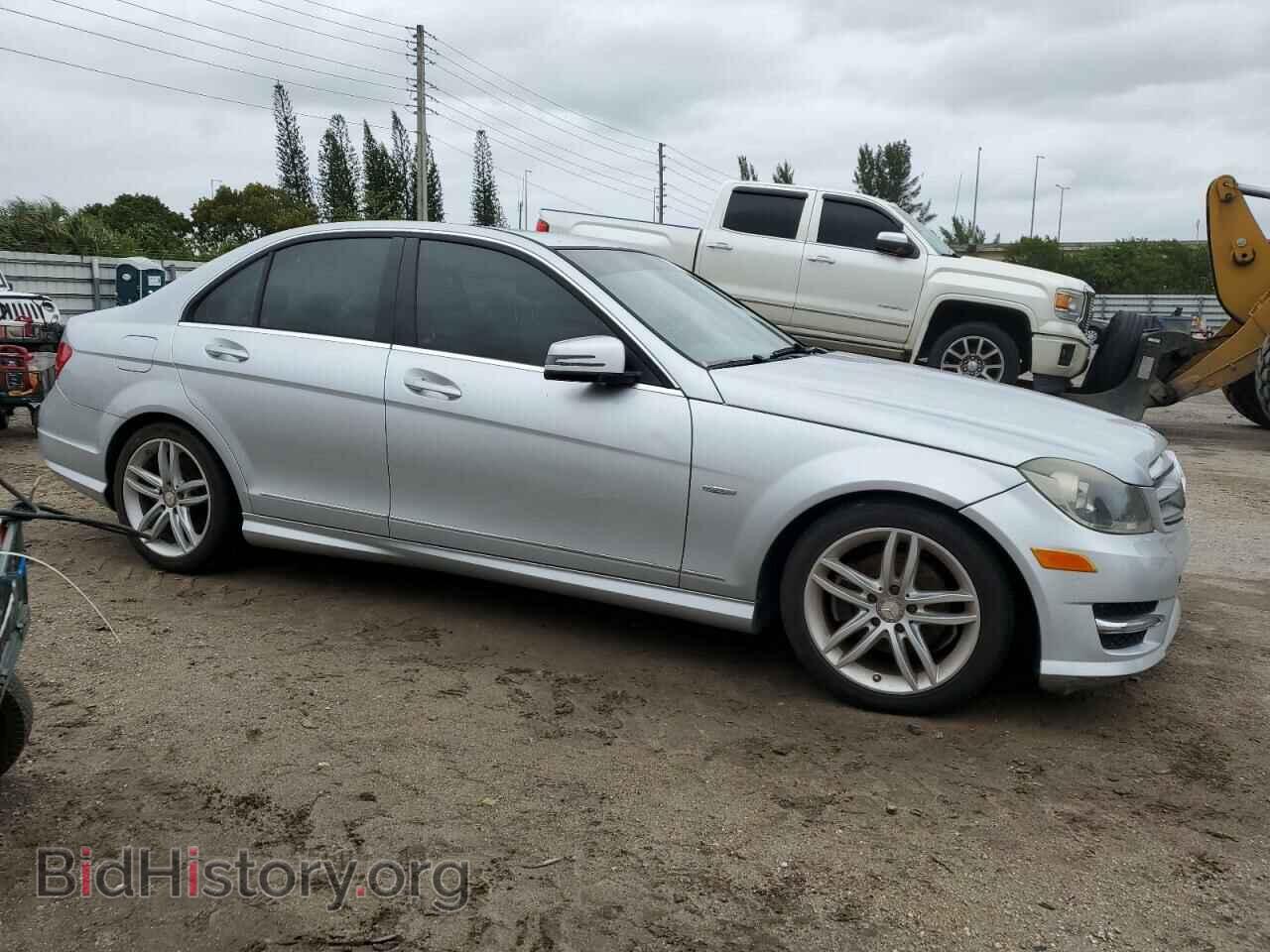 2012 MERCEDES-BENZ C-CLASS - VIN: WDDGF4HB3CA629377 - Фото 4