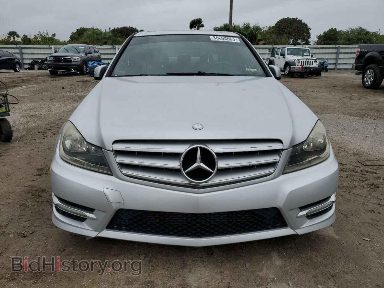 2012 MERCEDES-BENZ C-CLASS - VIN: WDDGF4HB3CA629377 - Фото 5