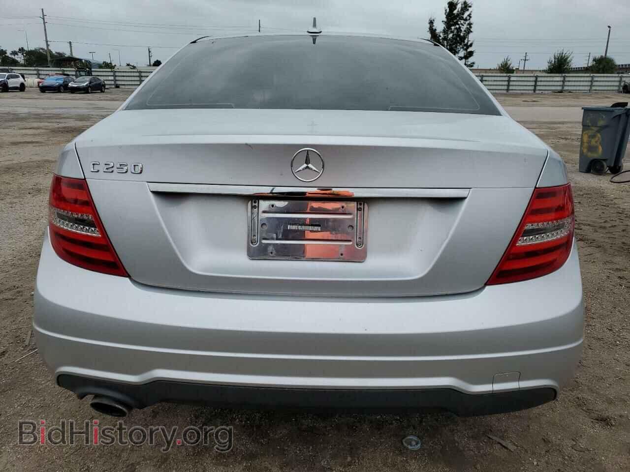 2012 MERCEDES-BENZ C-CLASS - VIN: WDDGF4HB3CA629377 - Фото 6