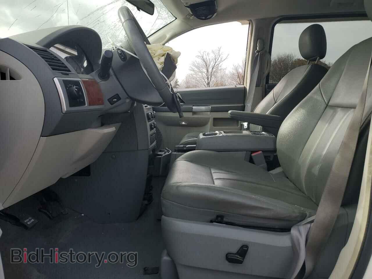 2008 CHRYSLER MINIVAN - VIN: 2A8HR54P98R740945 - Фото 7