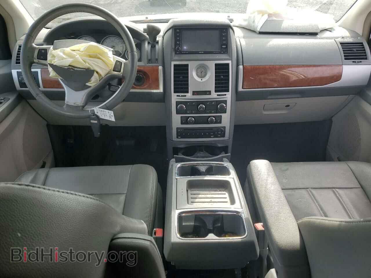 2008 CHRYSLER MINIVAN - VIN: 2A8HR54P98R740945 - Фото 8