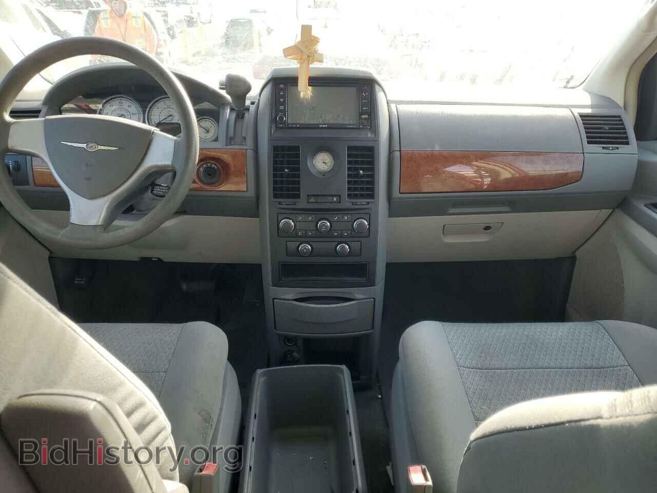 2008 CHRYSLER MINIVAN - VIN: 2A8HR44H08R838264 - Фото 8