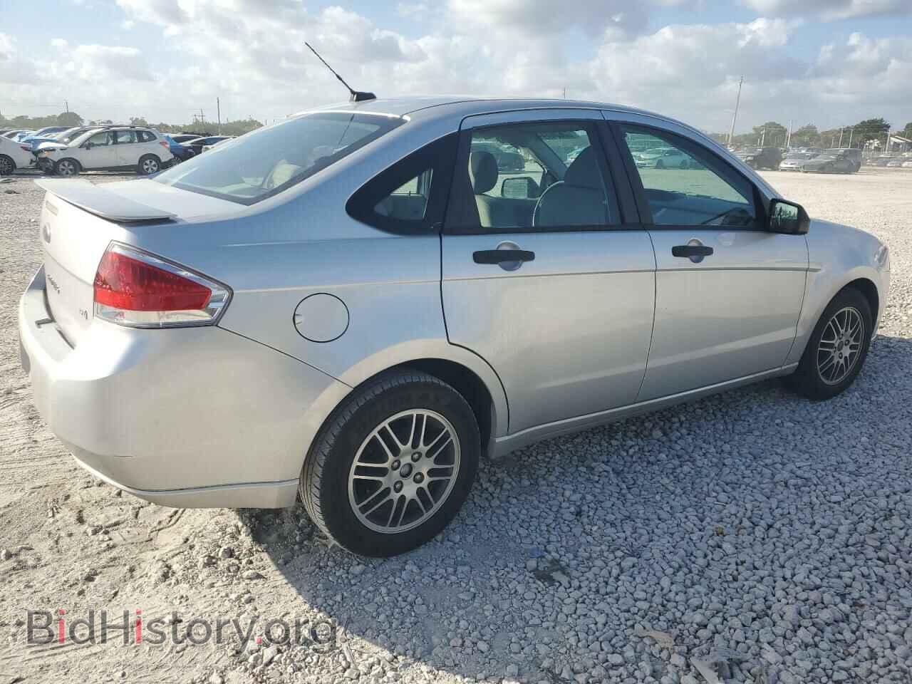 2011 FORD FOCUS - VIN: 1FAHP3FN9BW174772 - Фото 3