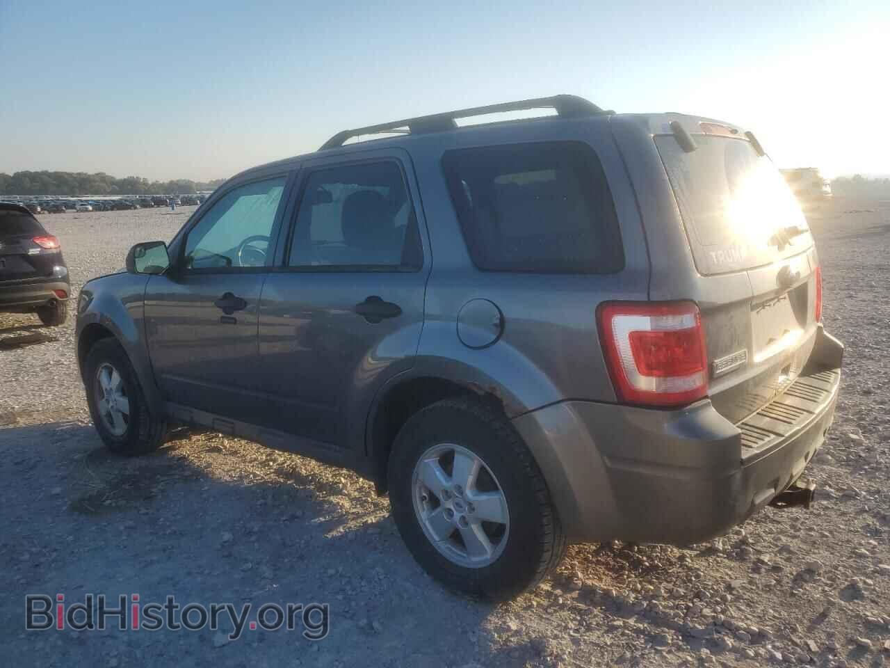 2010 FORD ESCAPE - VIN: 1FMCU9D71AKA69066 - Фото 2