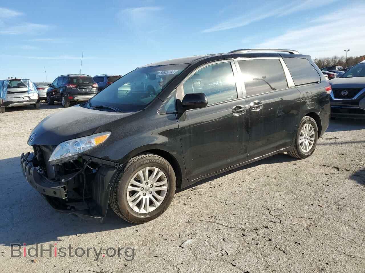Photo 5TDYK3DC5CS262567 - TOYOTA All Models 2012
