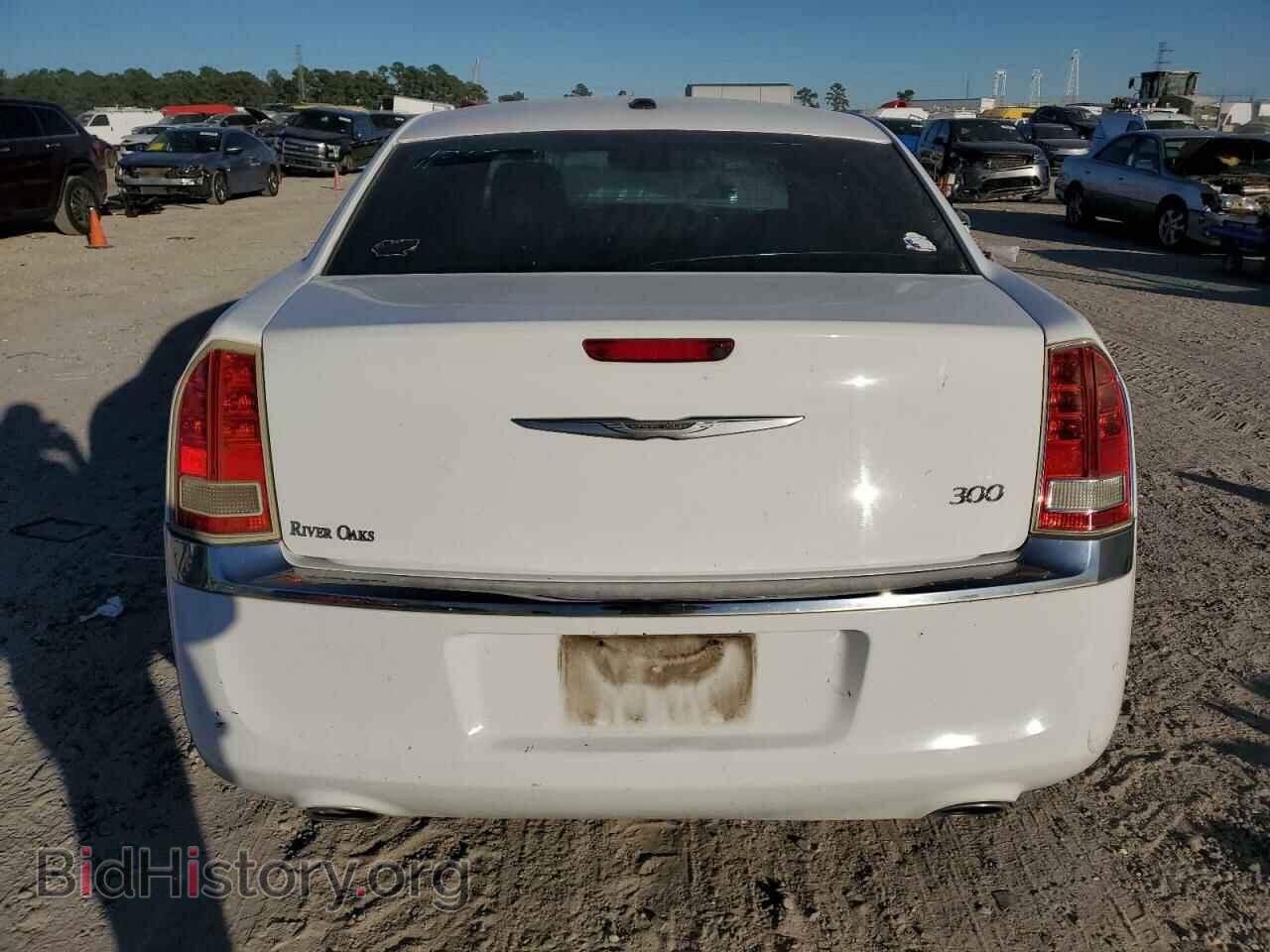 2013 CHRYSLER 300 - VIN: 2C3CCAAG2DH727748 - Фото 6