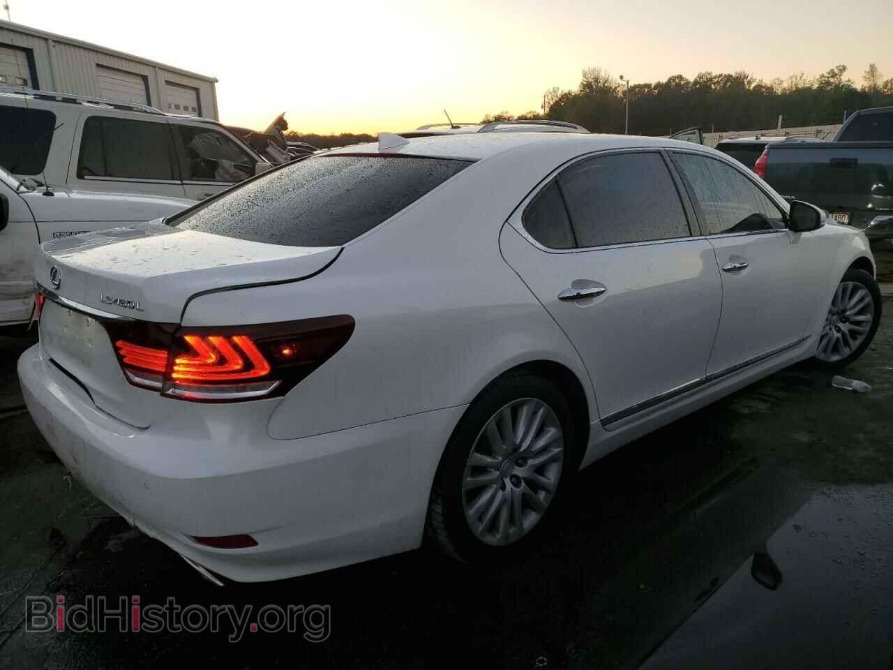 2014 LEXUS LS460 - VIN: JTHGL1EF3E5052370 - Photo 3