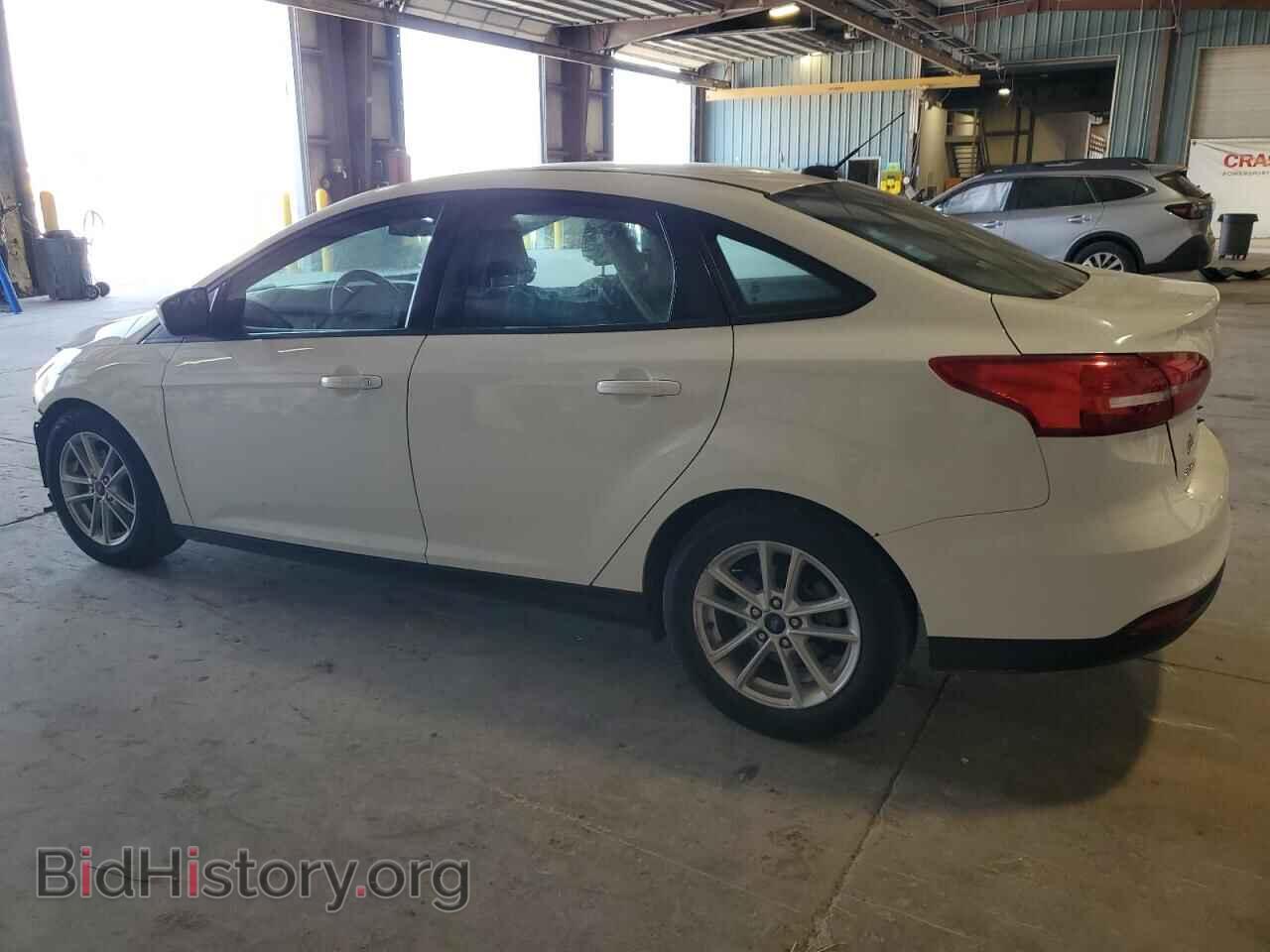 2018 FORD FOCUS - VIN: 1FADP3FE5JL282028 - Фото 2