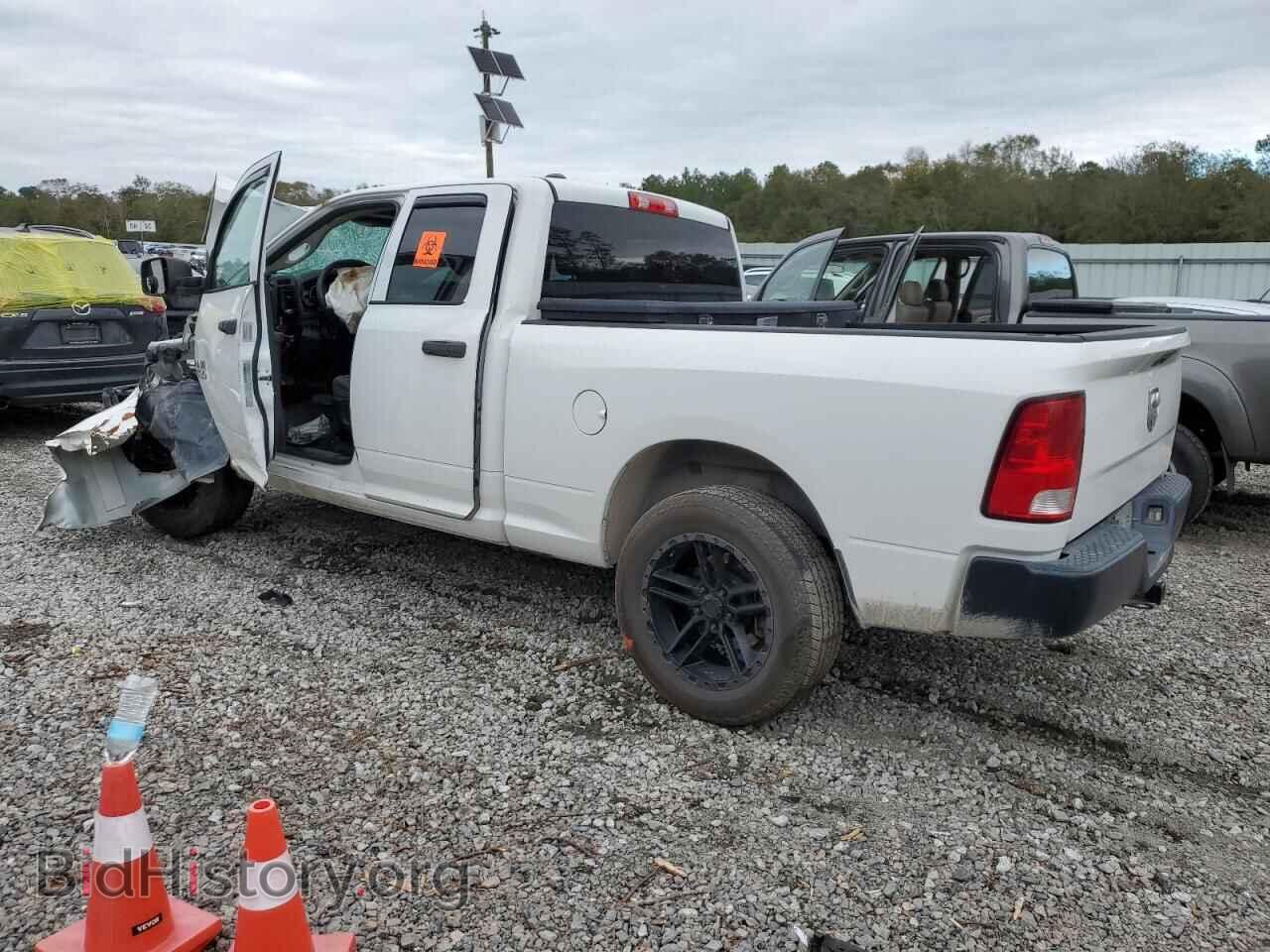 2017 RAM 1500 - VIN: 1C6RR6FG5HS622847 - Photo 2