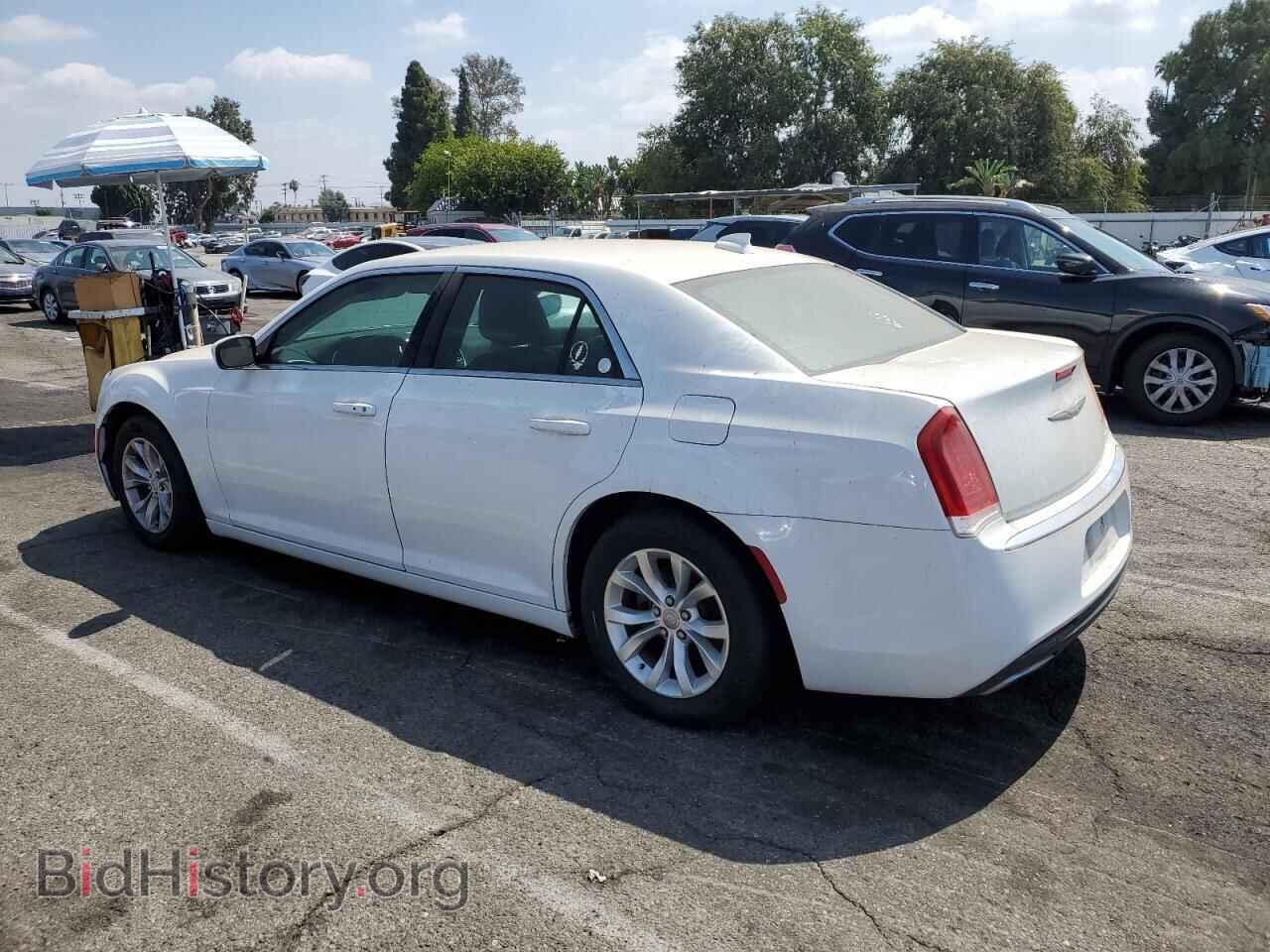 2015 CHRYSLER 300 - VIN: 2C3CCAAG4FH893594 - Фото 2
