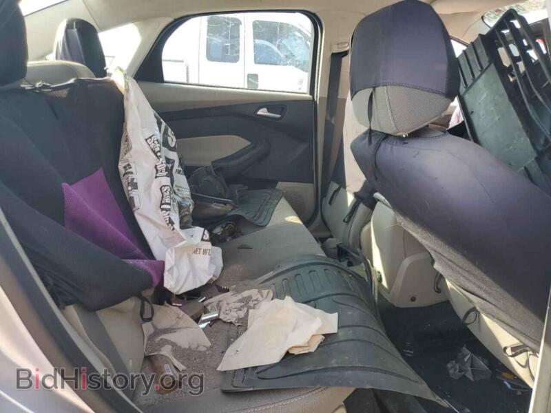 2014 Ford FOCUS (VIN 1FADP3F23EL190833) — photo 10 of 14